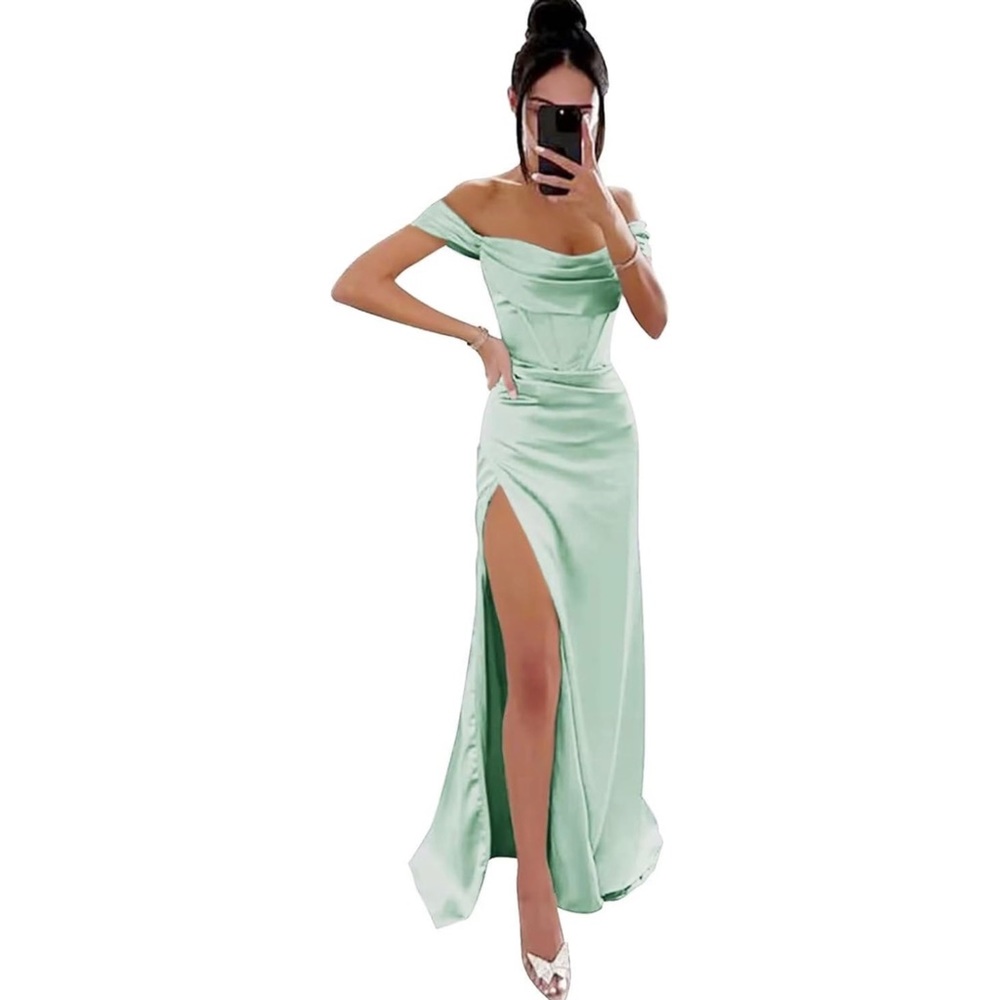 Women’s off the shoulder dress with slit